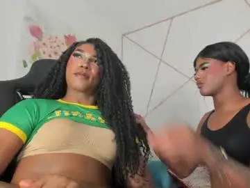 Chaturbate Live Sex Cam of shantal_chocolet