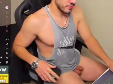 Chaturbate Best live sex cam show of derekcb