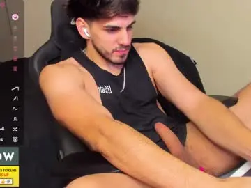 Chaturbate Free Porn Cam of derekcb