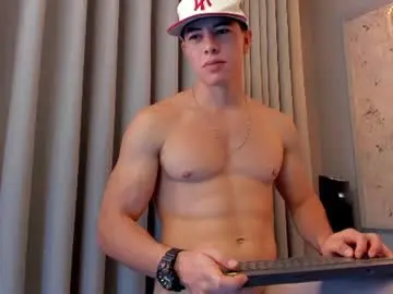 Chaturbate Nude Webcam of clark_bostom