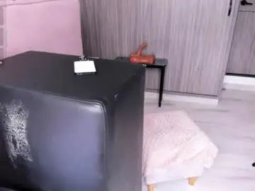 Chaturbate Live Sex of natural_bigass_nina
