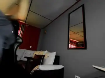 Chaturbate Nude Webcam of boyfriend_fuckme