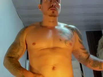 Chaturbate Nude Webcam of emiily_cuteee