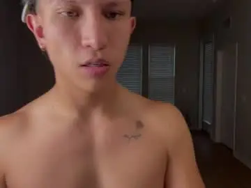 Chaturbate Watch Live Sex Cams of yangomezz