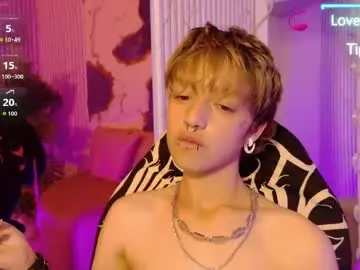 Chaturbate Live Porn of angeel_tay