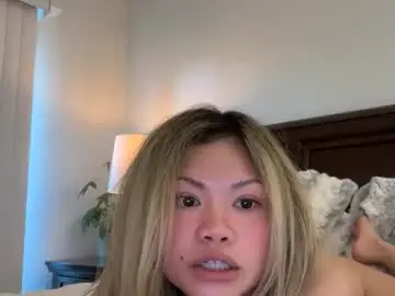 Chaturbate Sex Cam of ava_petite_