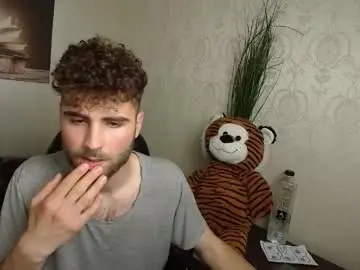 Chaturbate Live Porn of kyloeast