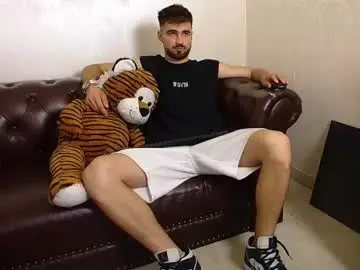 Chaturbate Free Porn Cam of kyloeast