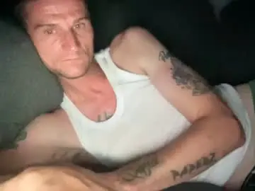 Chaturbate Live Sex Cam of dickabitchdown