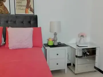 Chaturbate Live Sex Cam of exoticcute