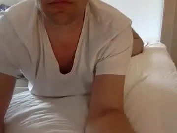 Chaturbate Nude Webcam of henryhipster