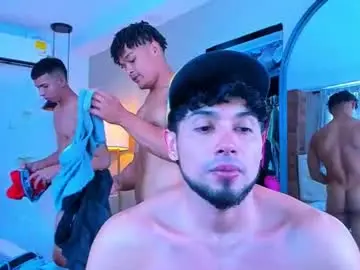 Chaturbate Live Sex of hotcrew_