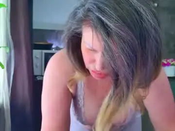 Chaturbate Watch Live Sex Cams of mishamilf