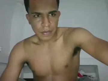 Chaturbate Live Porn of axtom_1