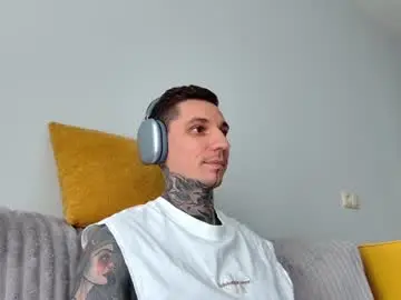 Chaturbate Best live sex cam show of max_reaves