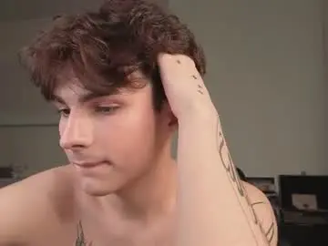 Chaturbate Live Sex Cam of mystic_evan