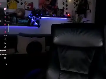 Chaturbate Sex Chat of twinkpartyuncut