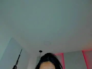 Chaturbate Live Sex Cam of samantha_hotly