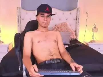 Chaturbate Live Porn of andreao_pirlo