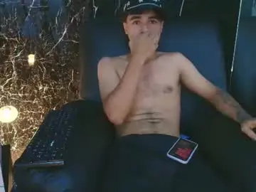 Chaturbate Watch Live Sex Cams of andreao_pirlo