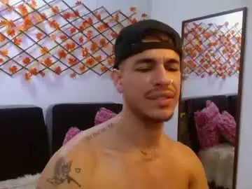 Chaturbate Live Sex of juan023_