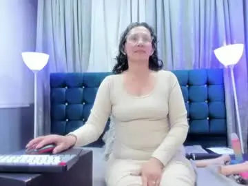 Chaturbate Live Sex Cam of oriana_jhonson