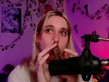 Chaturbate Nude Webcam of pinkhornyprincess