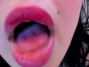 Chaturbate Watch Live Sex Cams of roxanebrown