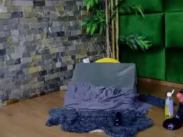 Chaturbate Free Porn Cam of selensummer