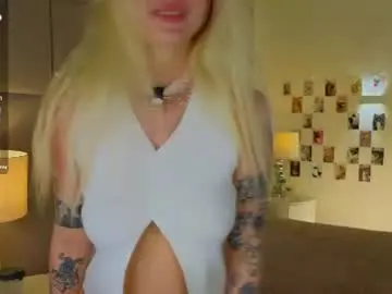 Chaturbate Live Sex Cam of kesyle