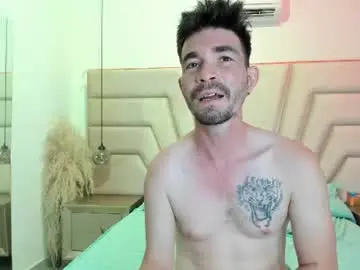Chaturbate Live Sex of luna_and_axell