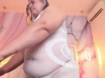 Chaturbate Live Porn of lucy_milf_474