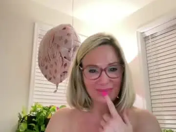 Chaturbate Free Live Porn of milf_goddess