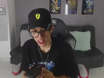 Chaturbate Adult Webcams of skinny_bigcock20