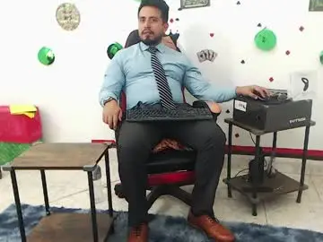 Chaturbate Live Sex of kalethbigdick88