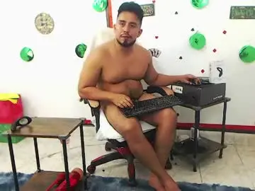 Chaturbate Sex Chat of kalethbigdick88