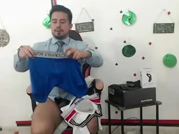 Chaturbate Best live sex cam show of kalethbigdick88