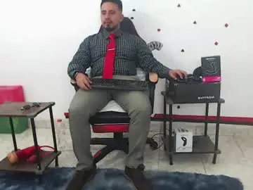 Chaturbate Nude Webcam of kalethbigdick88