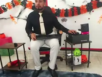 Chaturbate Watch Live Sex Cams of kalethbigdick88