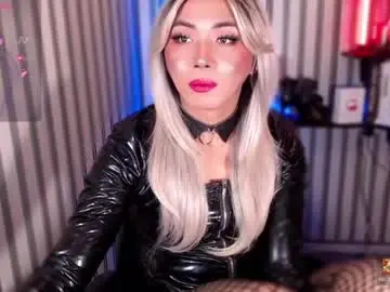 Chaturbate Watch Live Sex Cams of kattiecurrent