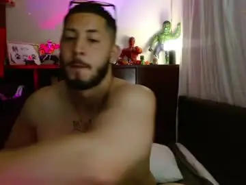 Chaturbate Live Sex Cam of muscle_cock32