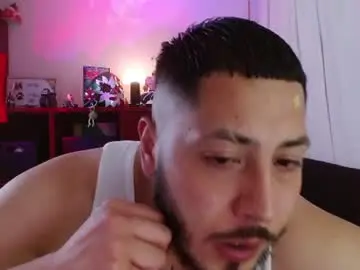 Chaturbate Live Sex Cam of muscle_cock32