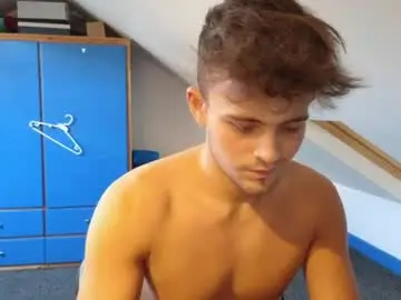 Chaturbate Live Sex Cam of adr_twink