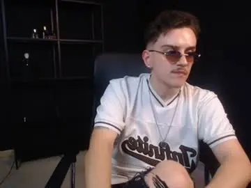 Chaturbate Free Porn Cam of felixstark