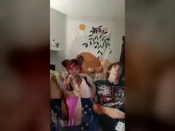 Chaturbate Live Porn of dolliesdomain