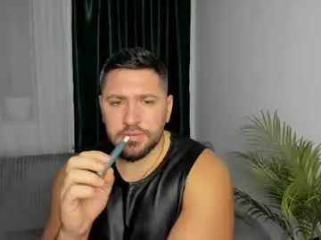 Chaturbate Live Porn of gold_alpha_boy