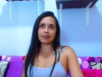 Chaturbate Live Sex Cam of allyson_collins_