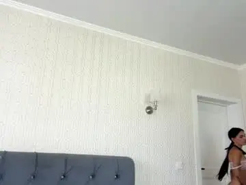 Chaturbate Adult Video Chat of littlemia19