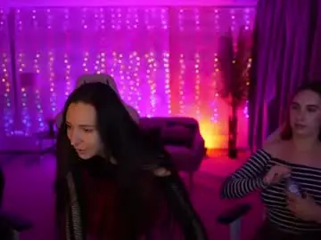 Chaturbate Live Sex Cam of sweetdesiree_