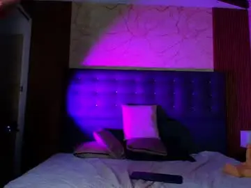 Chaturbate Live Sex Cam of bellatrixsoul_